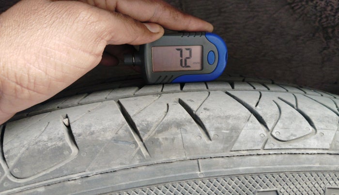 2016 Mahindra Scorpio S6 PLUS, Diesel, Manual, 1,08,191 km, tyre