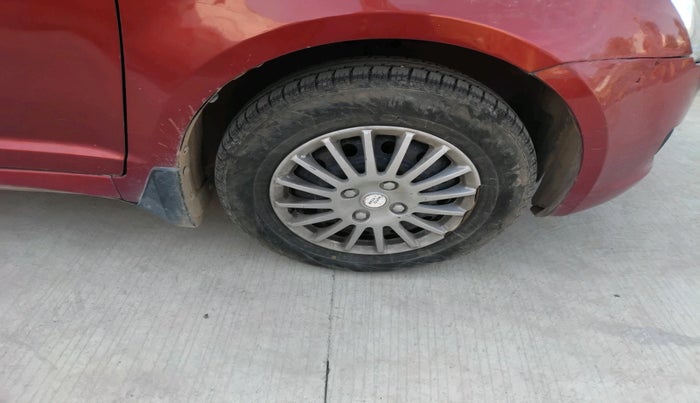 2011 Maruti Swift VDI, Diesel, Manual, 1,10,250 km, tyre