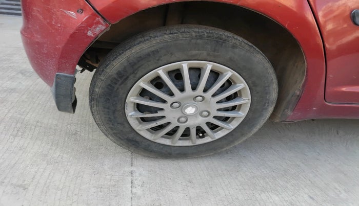 2011 Maruti Swift VDI, Diesel, Manual, 1,10,250 km, tyre