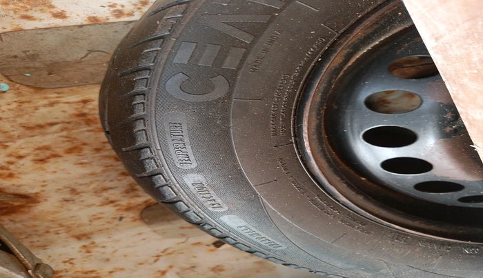 2014 Hyundai Xcent S 1.2, Petrol, Manual, 70,726 km, tyre