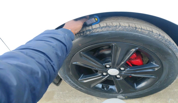 2018 Hyundai Verna 1.6 VTVT SX (O) AT, Petrol, Automatic, 42,329 km, tyre