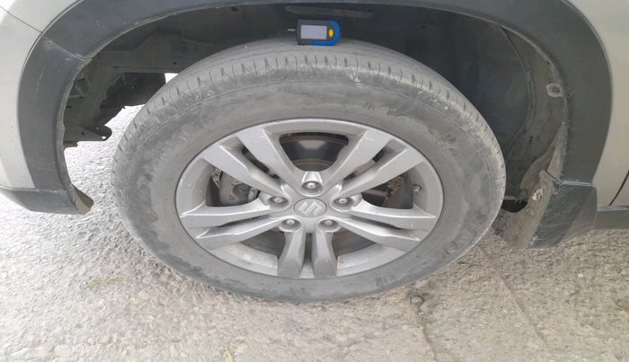 2017 Maruti Vitara Brezza ZDI PLUS, Diesel, Manual, 1,44,584 km, tyre