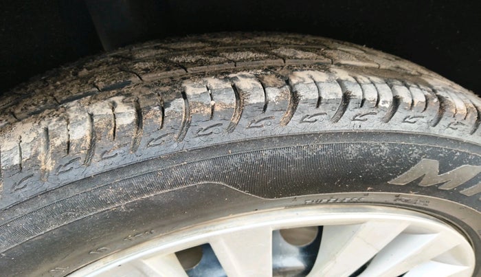 2021 Maruti Baleno DELTA PETROL 1.2, Petrol, Manual, 33,722 km, tyre