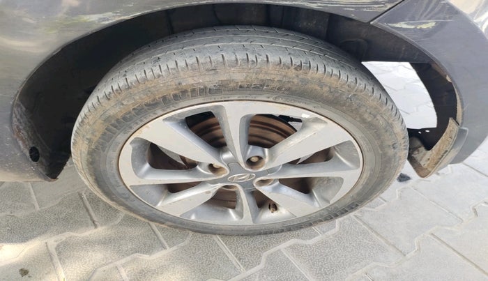 2015 Hyundai Elite i20 ASTA 1.4 CRDI, Diesel, Manual, 2,68,000 km, tyre