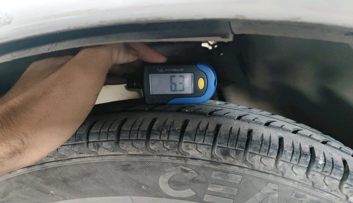 2017 Maruti Alto 800 LXI, Petrol, Manual, 72,080 km, tyre