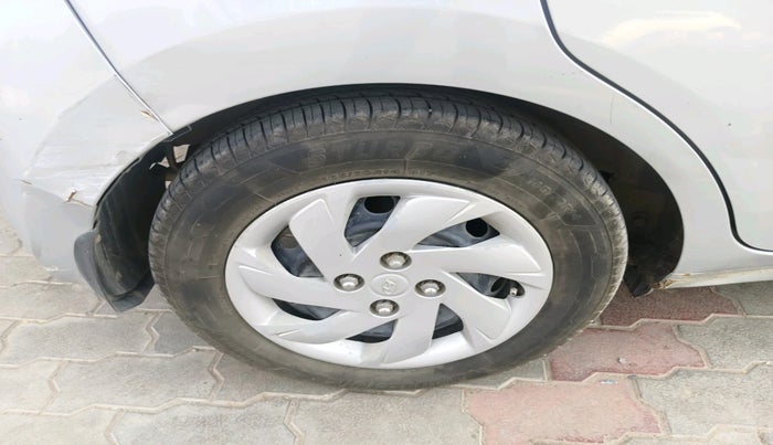 2019 Hyundai NEW SANTRO SPORTZ AMT, Petrol, Automatic, 1,67,788 km, tyre