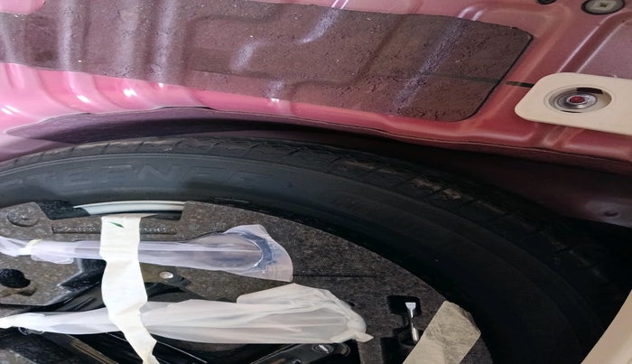 2024 Mahindra XUV 3XO AX5 1.2 L TCMPFi, Petrol, Manual, 26,838 km, tyre