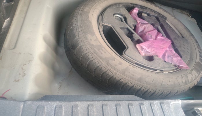 2017 Maruti Vitara Brezza VDI, Diesel, Manual, 78,494 km, tyre