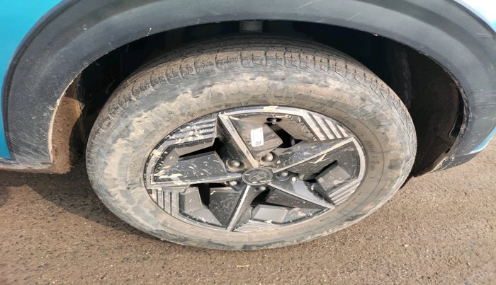 2023 Tata NEXON CREATIVE AMT 1.5 DIESEL, Diesel, Automatic, 23,086 km, tyre