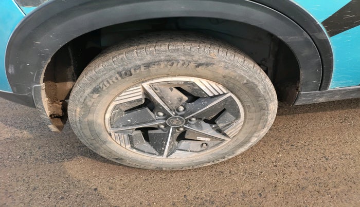 2023 Tata NEXON CREATIVE AMT 1.5 DIESEL, Diesel, Automatic, 23,086 km, tyre