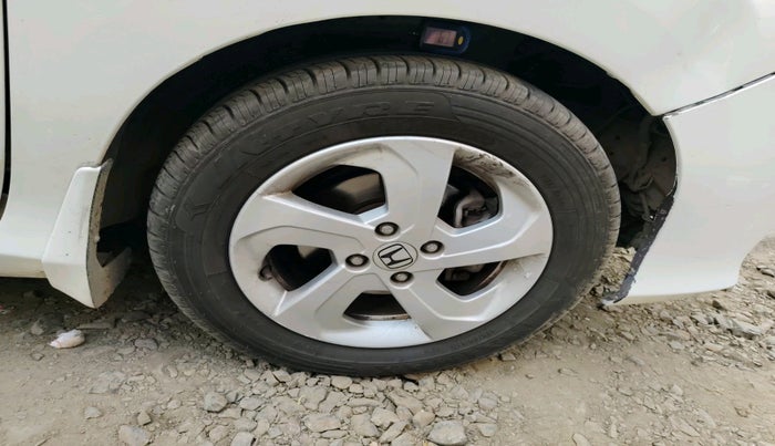 2015 Honda City 1.5L I-DTEC V, Diesel, Manual, 1,46,630 km, tyre