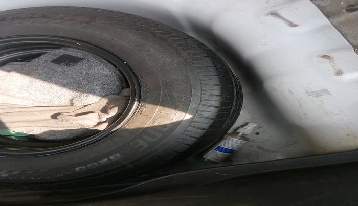 2017 Hyundai Elite i20 SPORTZ 1.2, Petrol, Manual, 1,18,690 km, tyre