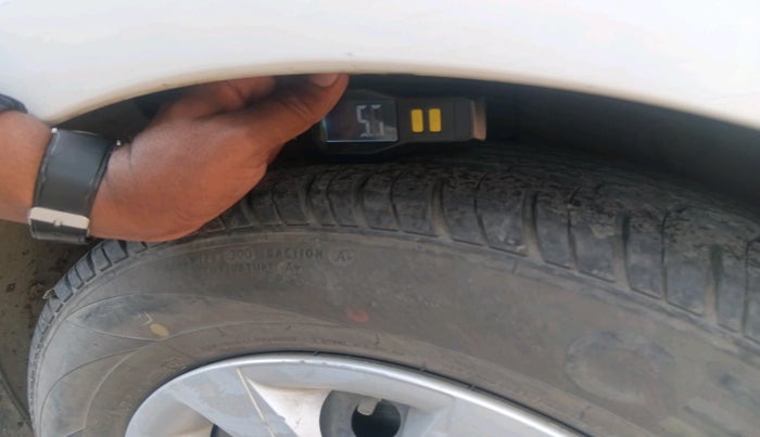 2017 Hyundai Elite i20 SPORTZ 1.2, Petrol, Manual, 1,18,690 km, tyre