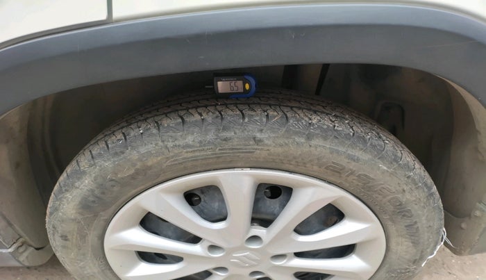 2023 Maruti Grand Vitara DELTA SMART HYBRID, Petrol, Manual, 15,973 km, tyre