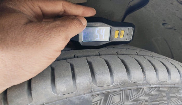 2018 Hyundai Verna 1.6 VTVT SX (O) AT, Petrol, Automatic, 1,38,942 km, tyre