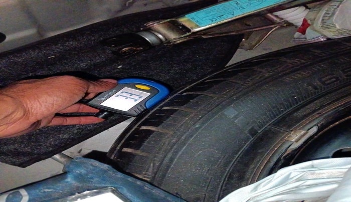 2015 Hyundai Grand i10 SPORTZ 1.2 KAPPA VTVT, Petrol, Manual, 90,171 km, tyre