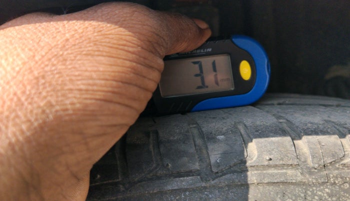 2015 Hyundai Elite i20 SPORTZ 1.4 (O) CRDI, Diesel, Manual, 1,51,077 km, tyre