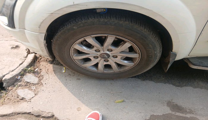 2018 Mahindra XUV500 W5, Diesel, Manual, 69,642 km, tyre