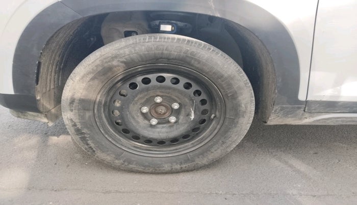 2023 Hyundai Creta EX 1.5 PETROL, Petrol, Manual, 22,182 km, tyre