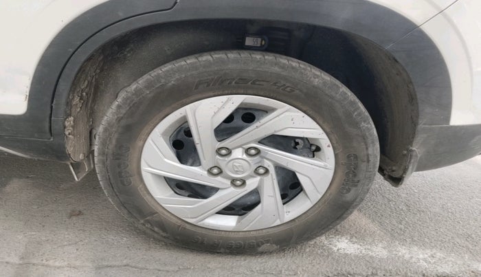 2023 Hyundai Creta EX 1.5 PETROL, Petrol, Manual, 22,182 km, tyre