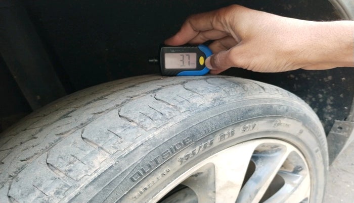 2021 Maruti Baleno ZETA PETROL 1.2, Petrol, Manual, 1,01,386 km, tyre