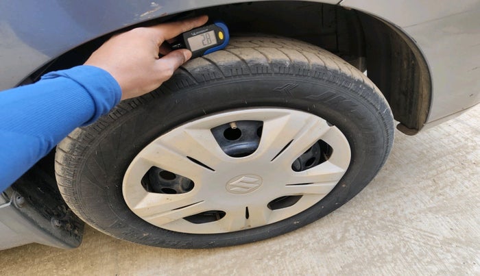 2012 Maruti Wagon R 1.0 VXI, Petrol, Manual, 45,980 km, tyre