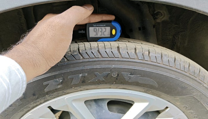 2021 Renault TRIBER RXT, Petrol, Manual, 47,921 km, tyre