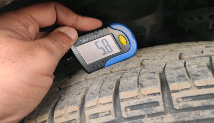 2022 KIA CARENS LUXURY PLUS 1.5 DIESEL AT 6 STR, Diesel, Automatic, 76,189 km, tyre