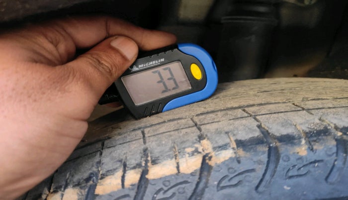 2022 KIA CARENS LUXURY PLUS 1.5 DIESEL AT 6 STR, Diesel, Automatic, 76,189 km, tyre