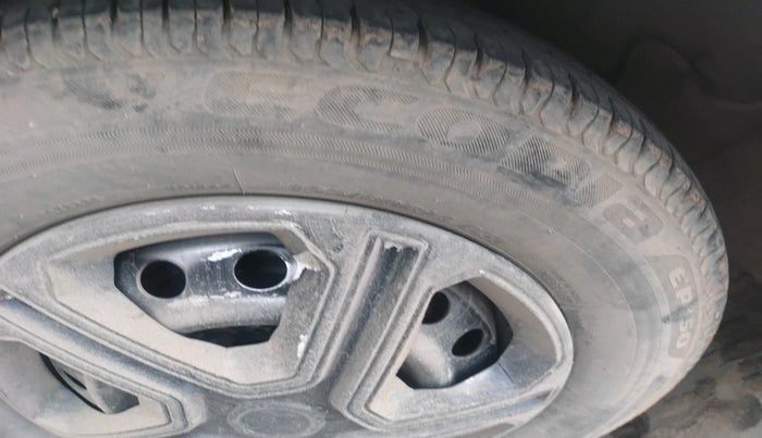 2024 Tata ALTROZ XE CNG, Petrol, Manual, 35,668 km, tyre