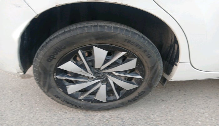 2022 Toyota Glanza E, Petrol, Manual, 37,369 km, tyre