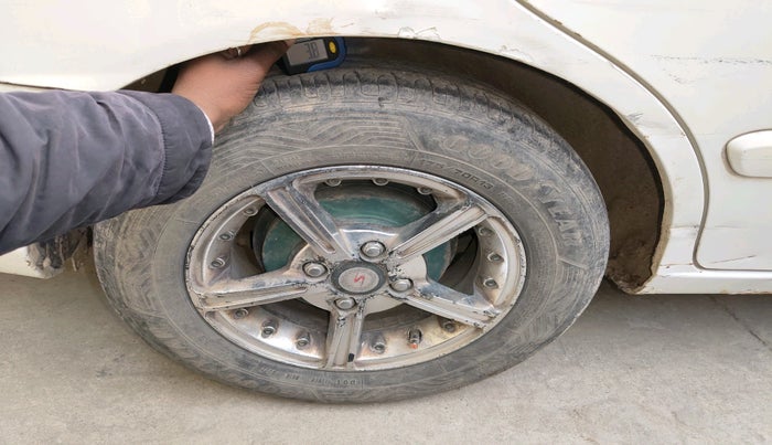 2012 Hyundai Accent GLE, Petrol, Manual, 1,18,517 km, tyre