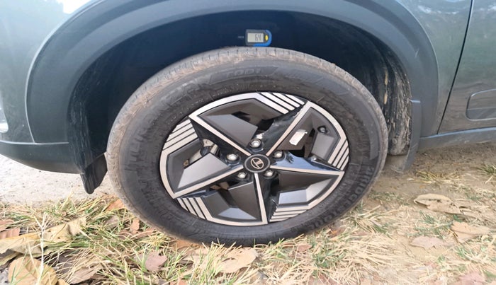 2024 Tata NEXON CREATIVE PLUS S 1.2 REVOTRON 7 DCA, Petrol, Automatic, 8,468 km, tyre