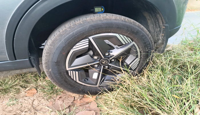 2024 Tata NEXON CREATIVE PLUS S 1.2 REVOTRON 7 DCA, Petrol, Automatic, 8,468 km, tyre