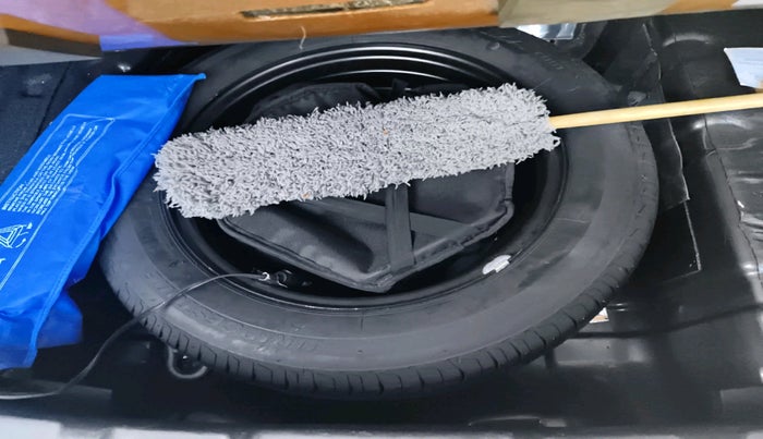 2024 Tata NEXON CREATIVE PLUS S 1.2 REVOTRON 7 DCA, Petrol, Automatic, 8,468 km, tyre