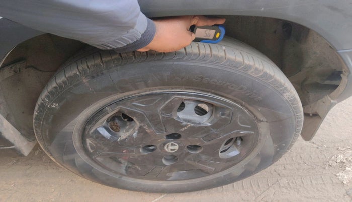 2023 Tata PUNCH PURE MT, Petrol, Manual, 22,677 km, tyre