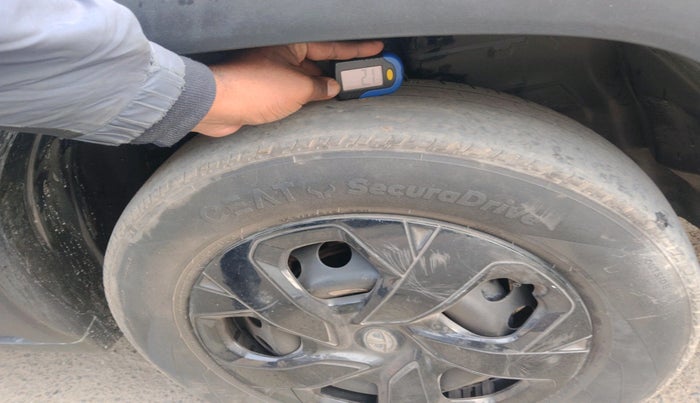 2023 Tata PUNCH PURE MT, Petrol, Manual, 22,677 km, tyre