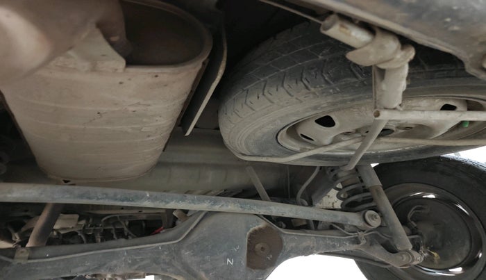 2015 Maruti Eeco 5 STR WITH A/C+HTR, Petrol, Manual, 76,589 km, tyre