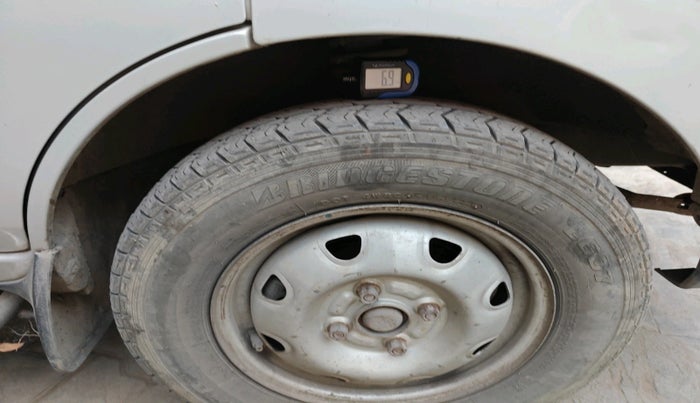 2015 Maruti Eeco 5 STR WITH A/C+HTR, Petrol, Manual, 76,589 km, tyre