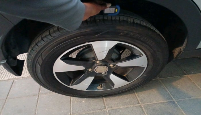 2018 Tata NEXON XZA PLUS PETROL, Petrol, Automatic, 82,987 km, tyre