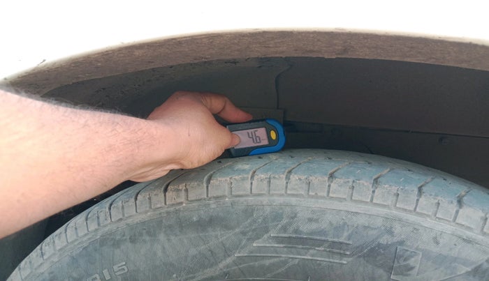 2014 Mahindra Scorpio EX M2DI, Diesel, Manual, 1,49,730 km, tyre