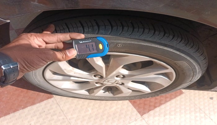 2018 Honda Amaze 1.5L I-DTEC V, Diesel, Manual, 94,029 km, tyre