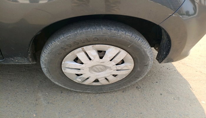 2017 Maruti Alto 800 LXI, Petrol, Manual, 29,243 km, tyre