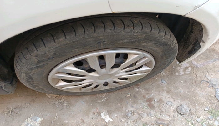 2013 Honda Amaze 1.2L I-VTEC S, Petrol, Manual, 96,371 km, tyre