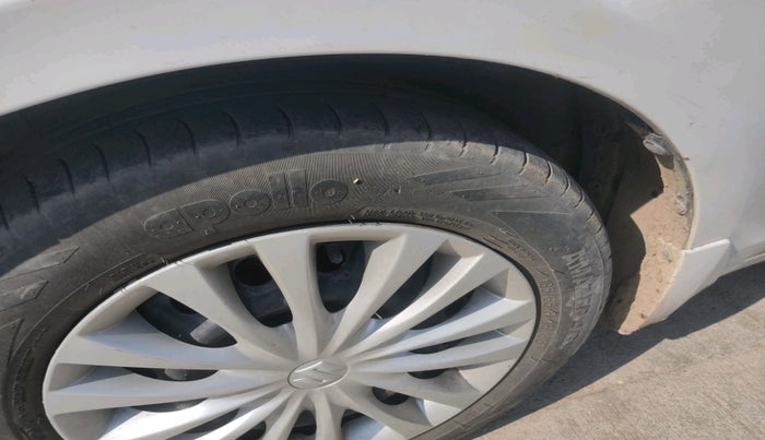 2017 Maruti Ciaz DELTA DIESEL 1.3, Diesel, Manual, 74,085 km, tyre