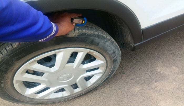 2020 Maruti Vitara Brezza VXI, Petrol, Manual, 89,325 km, tyre