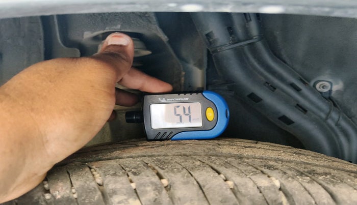 2022 Nissan MAGNITE XV PREMIUM, Petrol, Manual, 1,01,966 km, tyre