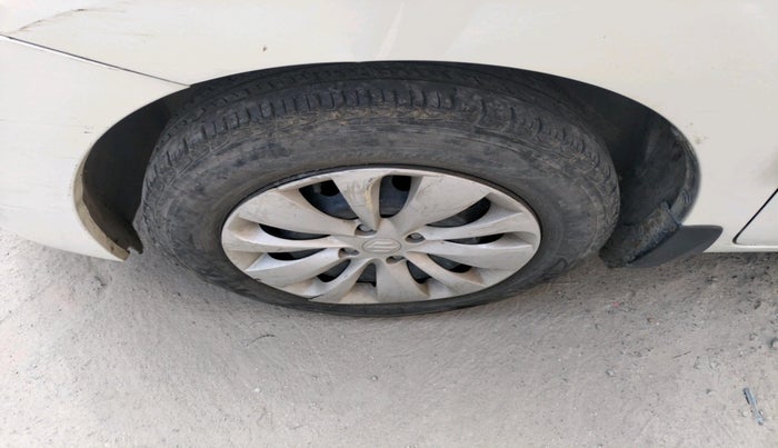 2017 Maruti Baleno DELTA PETROL 1.2, Petrol, Manual, 75,789 km, tyre