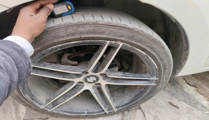 2020 Maruti Swift VXI AMT, Petrol, Automatic, 47,028 km, tyre