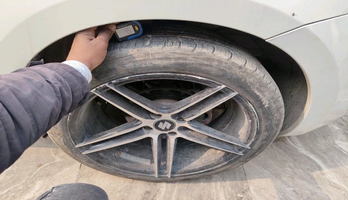 2020 Maruti Swift VXI AMT, Petrol, Automatic, 47,028 km, tyre